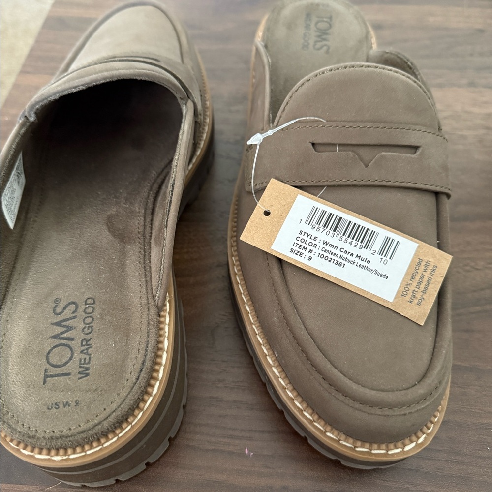 TOMS Cara Mule Loafer in Size 9 NWT